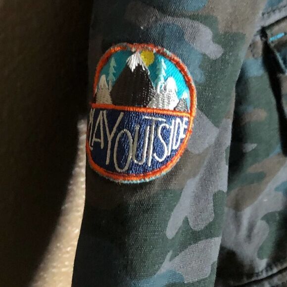 Cat & Jack Camo Cargo Style Fur Jacket 12mo - Picture 4 of 6